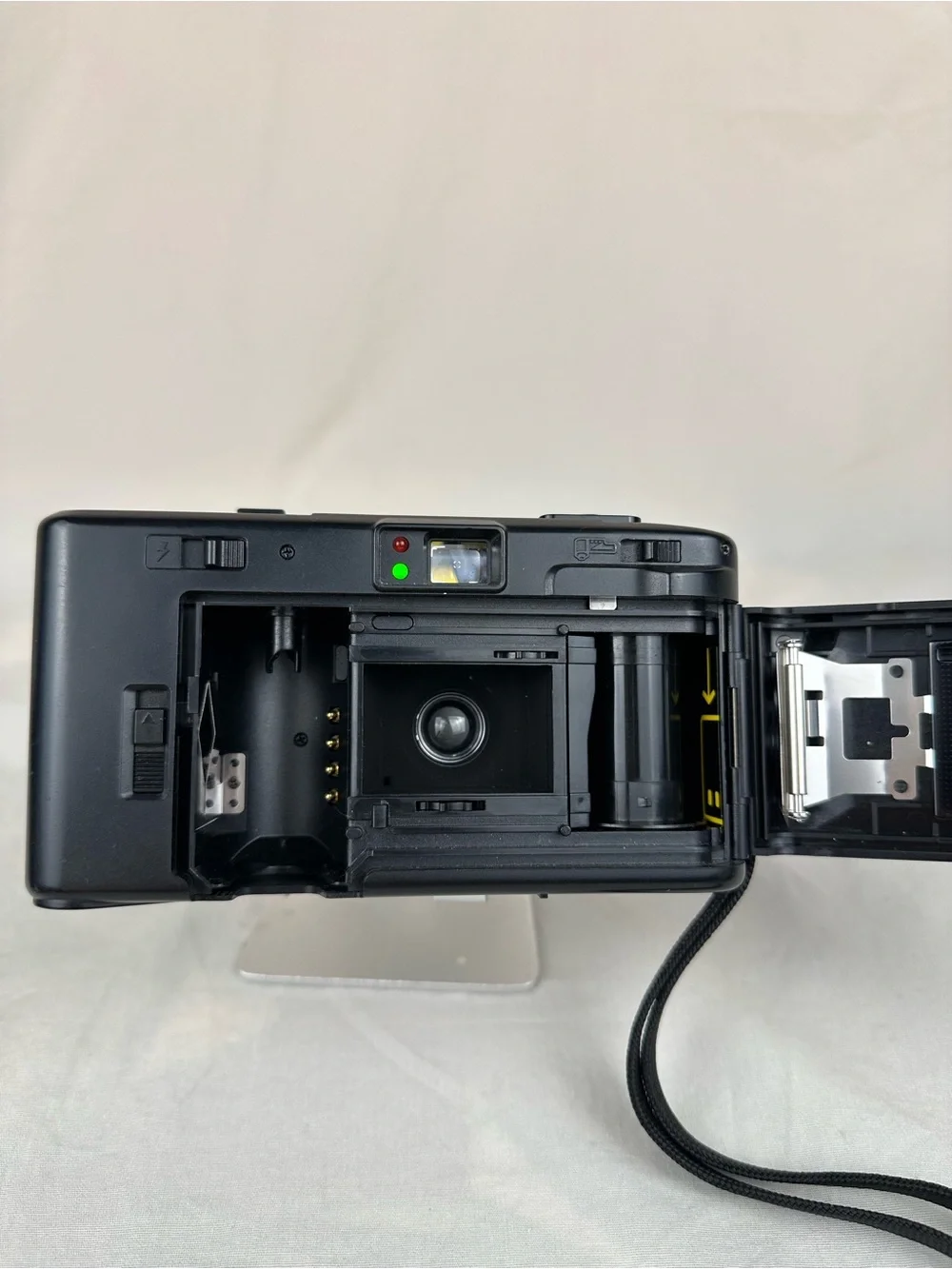 Vivitar D:535 Compact 35mm Point & Shoot Camera - Black